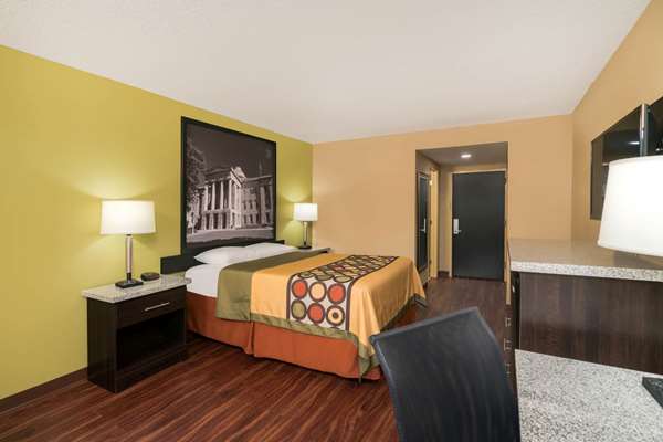  - Super 8 Hotel Raleigh