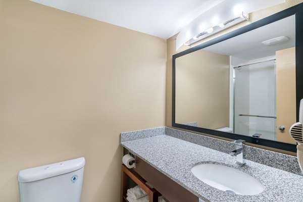  - Super 8 Hotel Raleigh