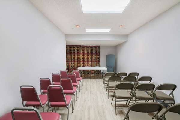  - Super 8 Hotel Raleigh