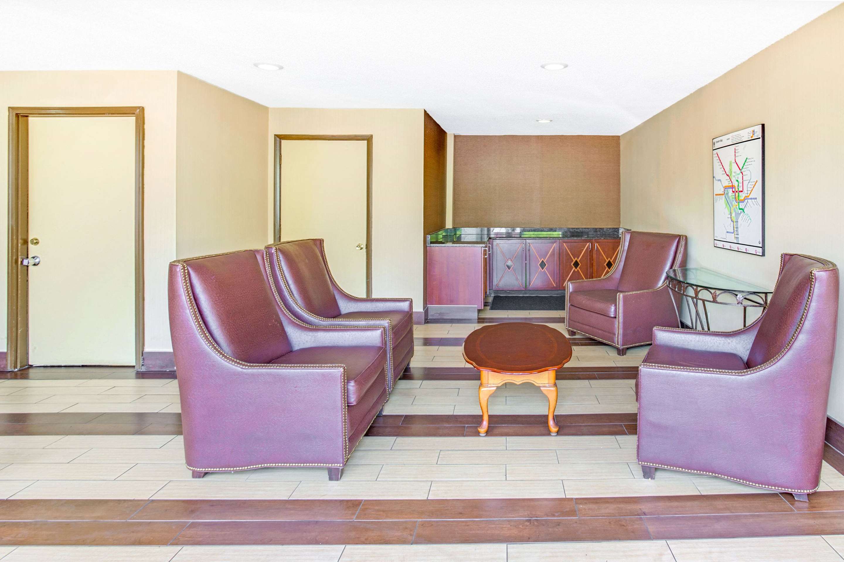 Lobby | Travelodge by Wyndham Silver Spring