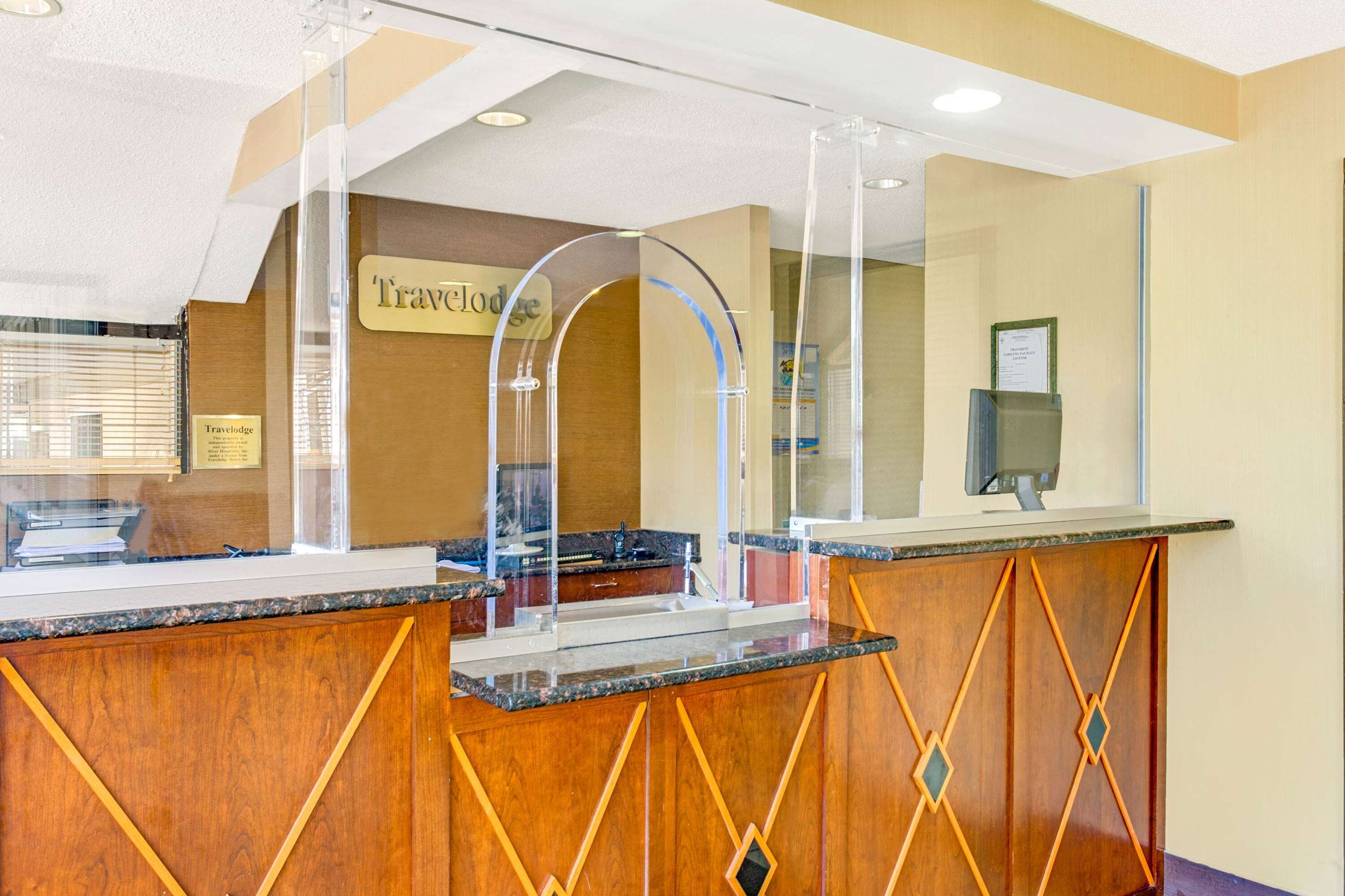 Front Desk | Travelodge by Wyndham Silver Spring