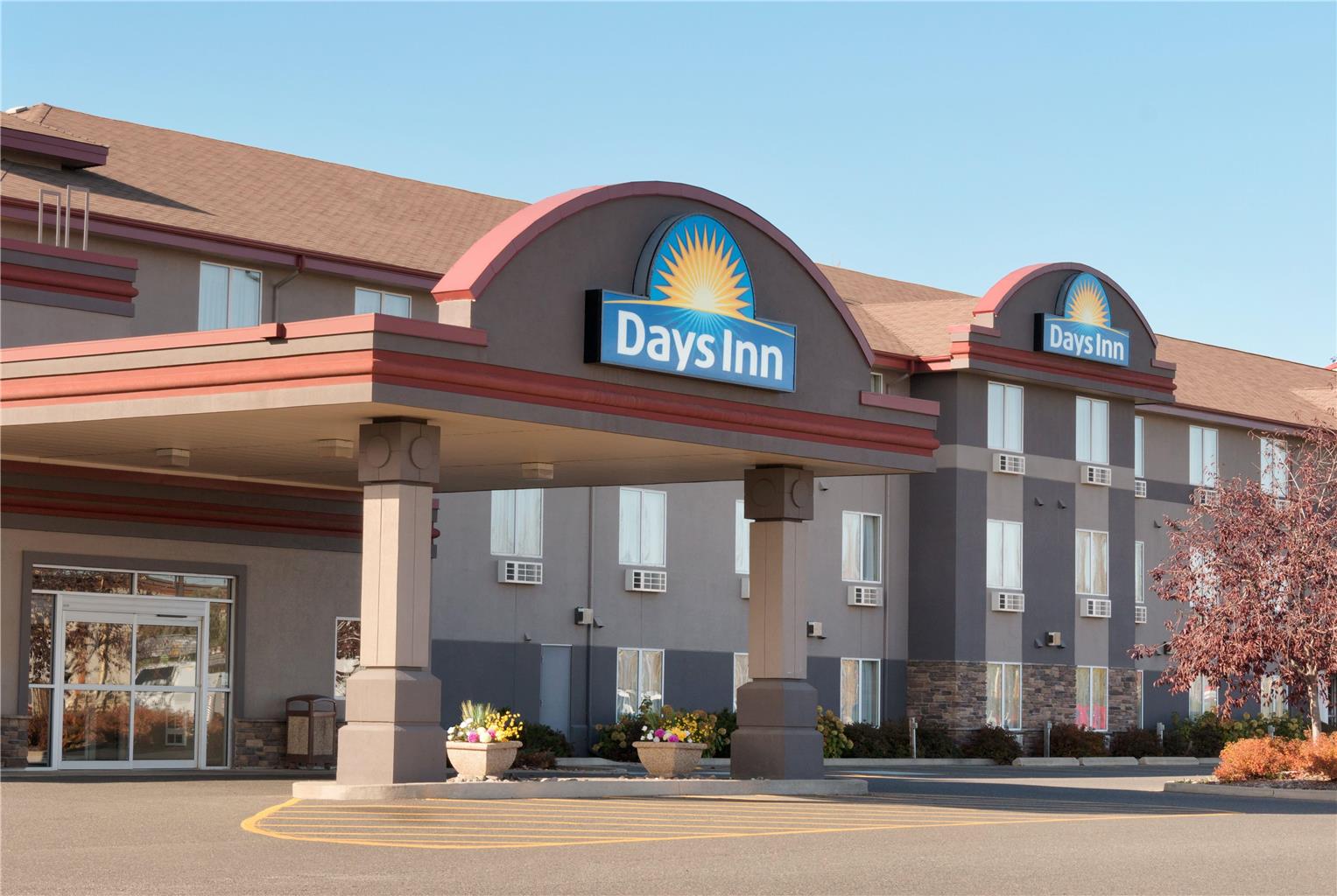 Days Inn & Suites Thunder Bay