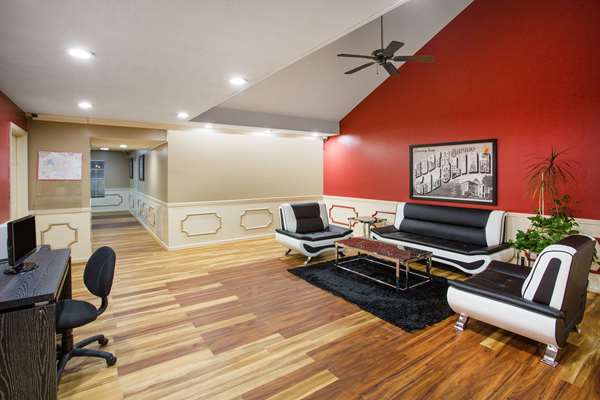  - Super 8 Motel Garner - I-40, Exit 312