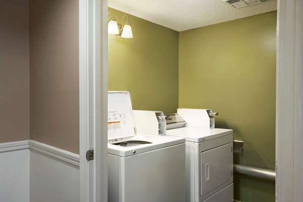 Amenities - Super 8 Motel Garner - I-40, Exit 312