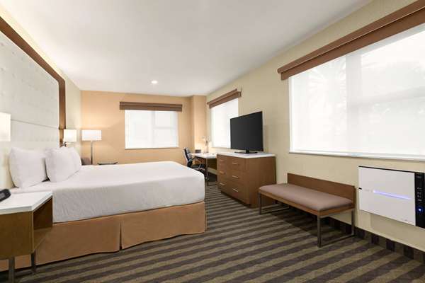 Suite - Wyndham Garden Hotel Anaheim - I-5, Exit 109