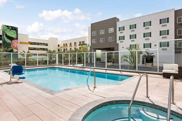 Pool - Wyndham Garden Hotel Anaheim - I-5, Exit 109