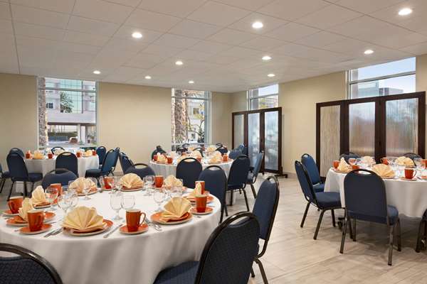 Restaurant - Wyndham Garden Hotel Anaheim - I-5, Exit 109