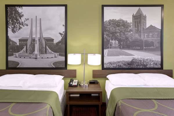  - Super 8 Motel Lafayette - I-65, Exit 172