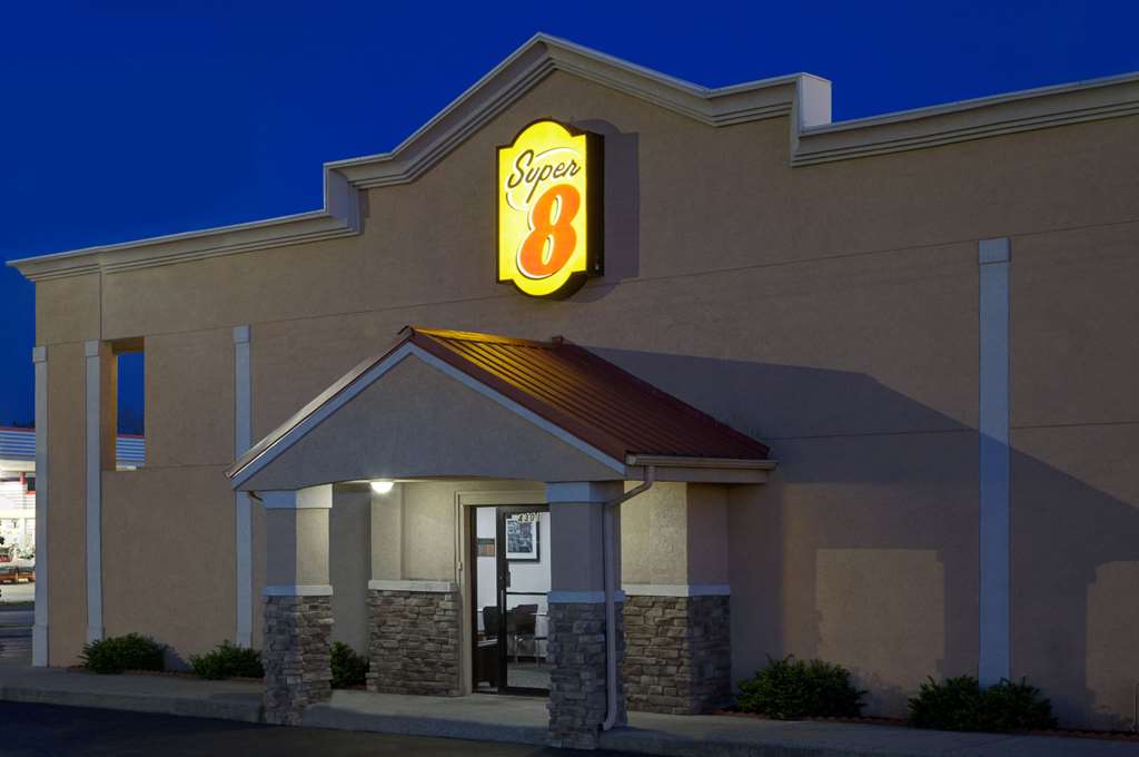 Super 8 Lafayette