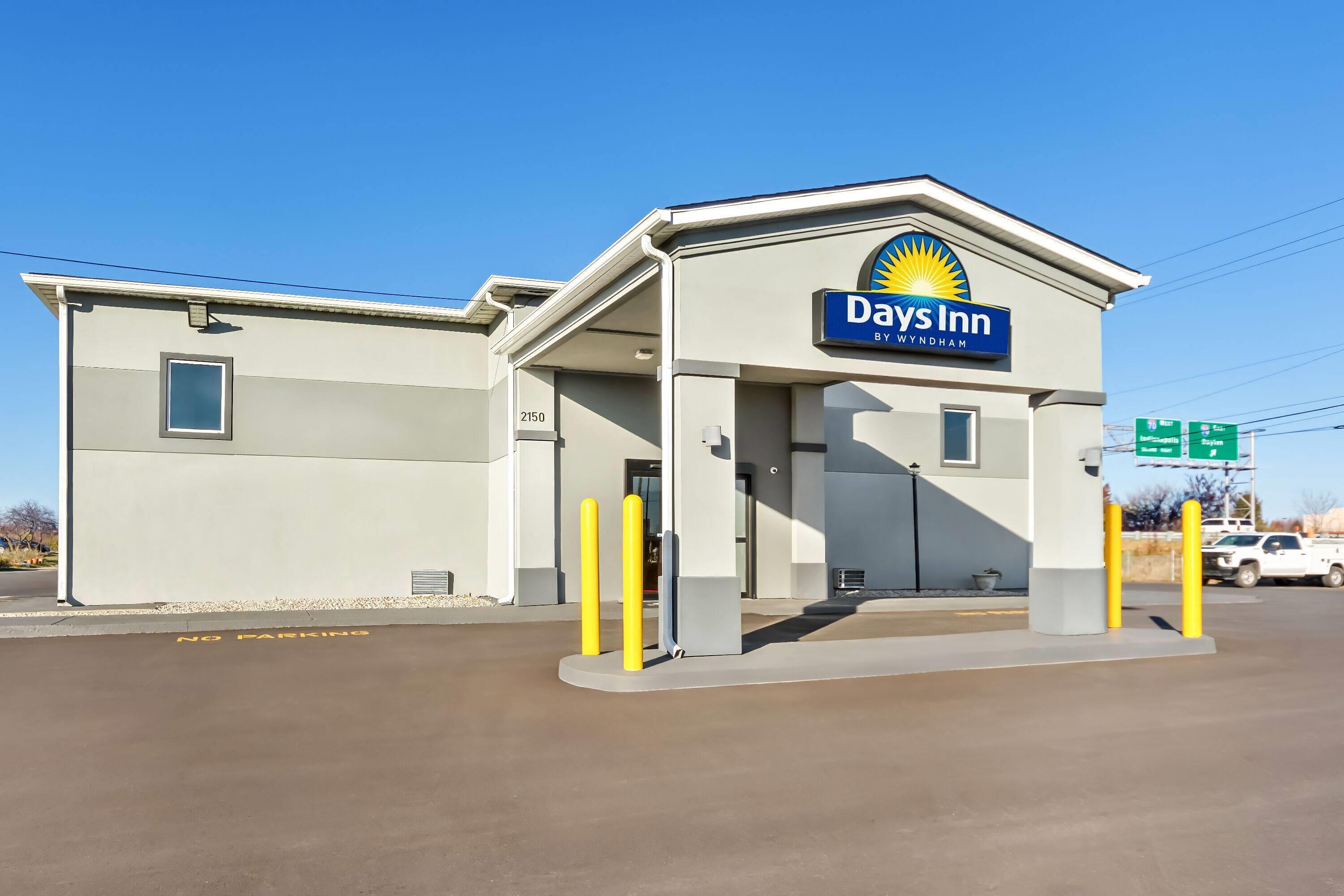 Exterior | Days Inn by Wyndham Indianapolis East Post Road
