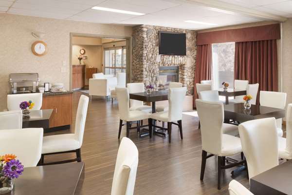 Restaurant - Days Inn Medicine Hat