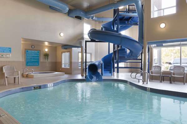 Pool - Days Inn Medicine Hat
