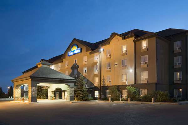 Exterior view - Days Inn Medicine Hat