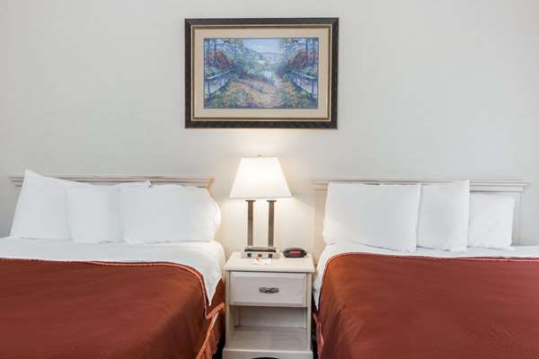  - Howard Johnson Hotel at Monterrey Bay Marina