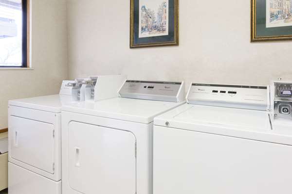 Amenities - Days Inn Maumee - I-80 & I-90, Exit 59