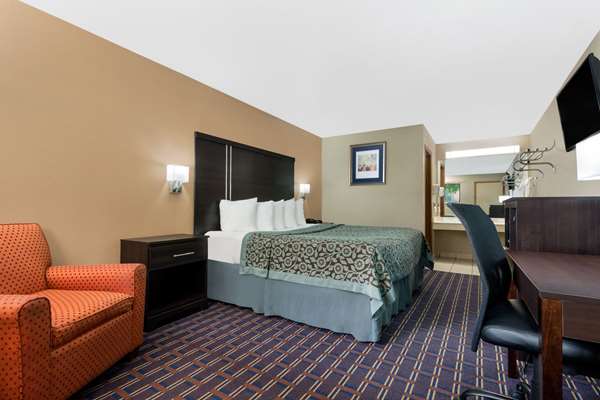  - Days Inn Maumee - I-80 & I-90, Exit 59