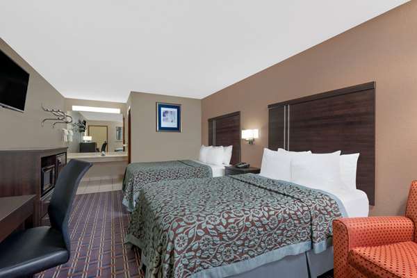  - Days Inn Maumee - I-80 & I-90, Exit 59
