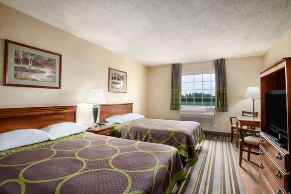  - Super 8 Hotel Grayville