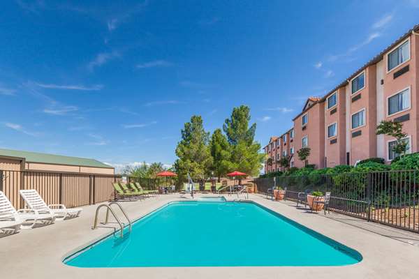 Pool - Days Inn Camp Verde - I-17, Exit 287