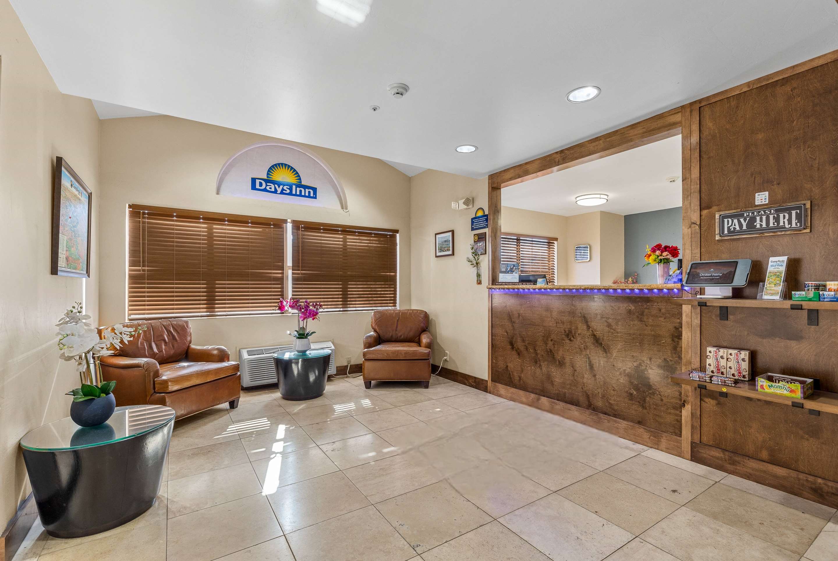 Lobby | Days Inn by Wyndham Camp Verde Arizona