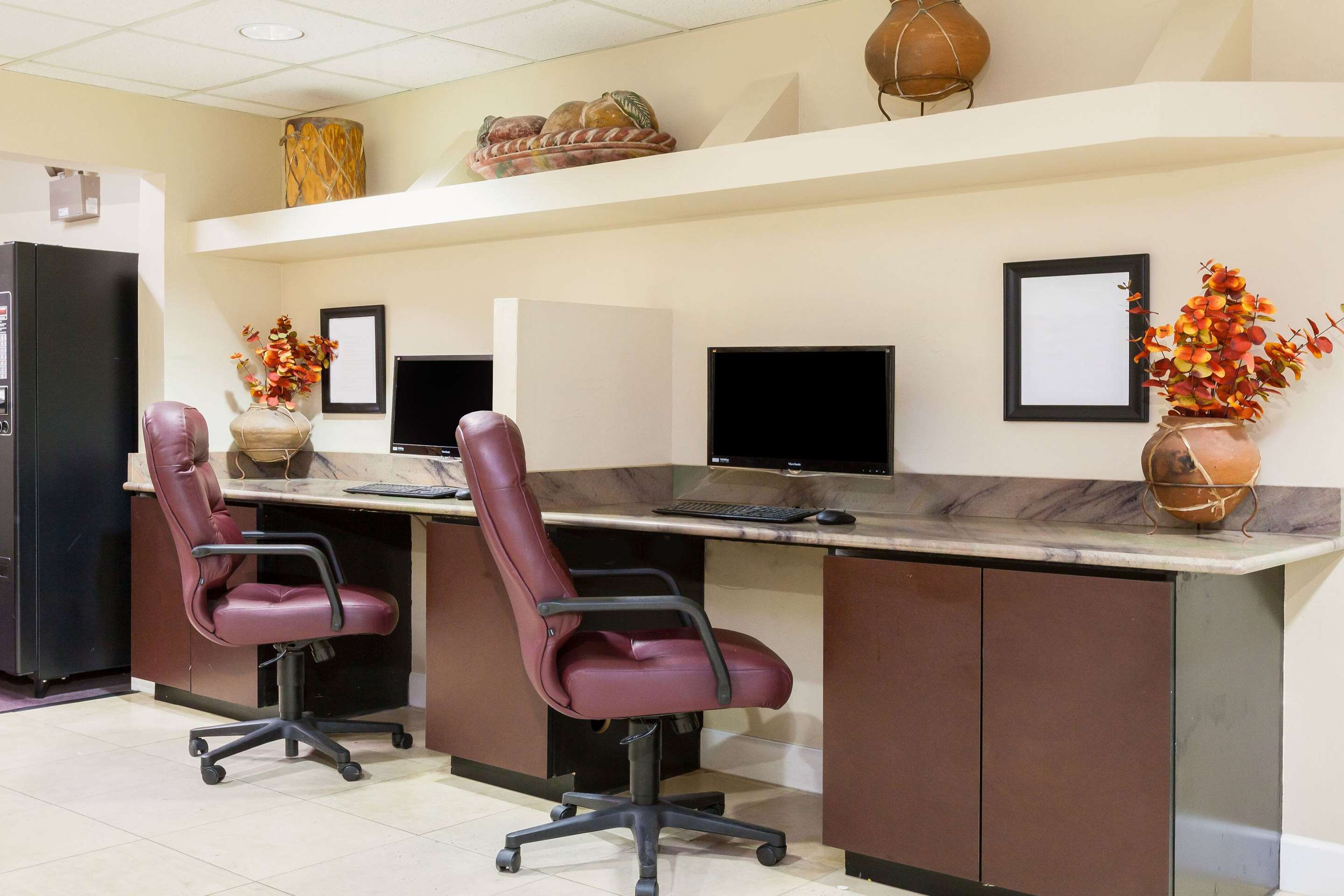 Business Center | Days Inn by Wyndham Camp Verde Arizona