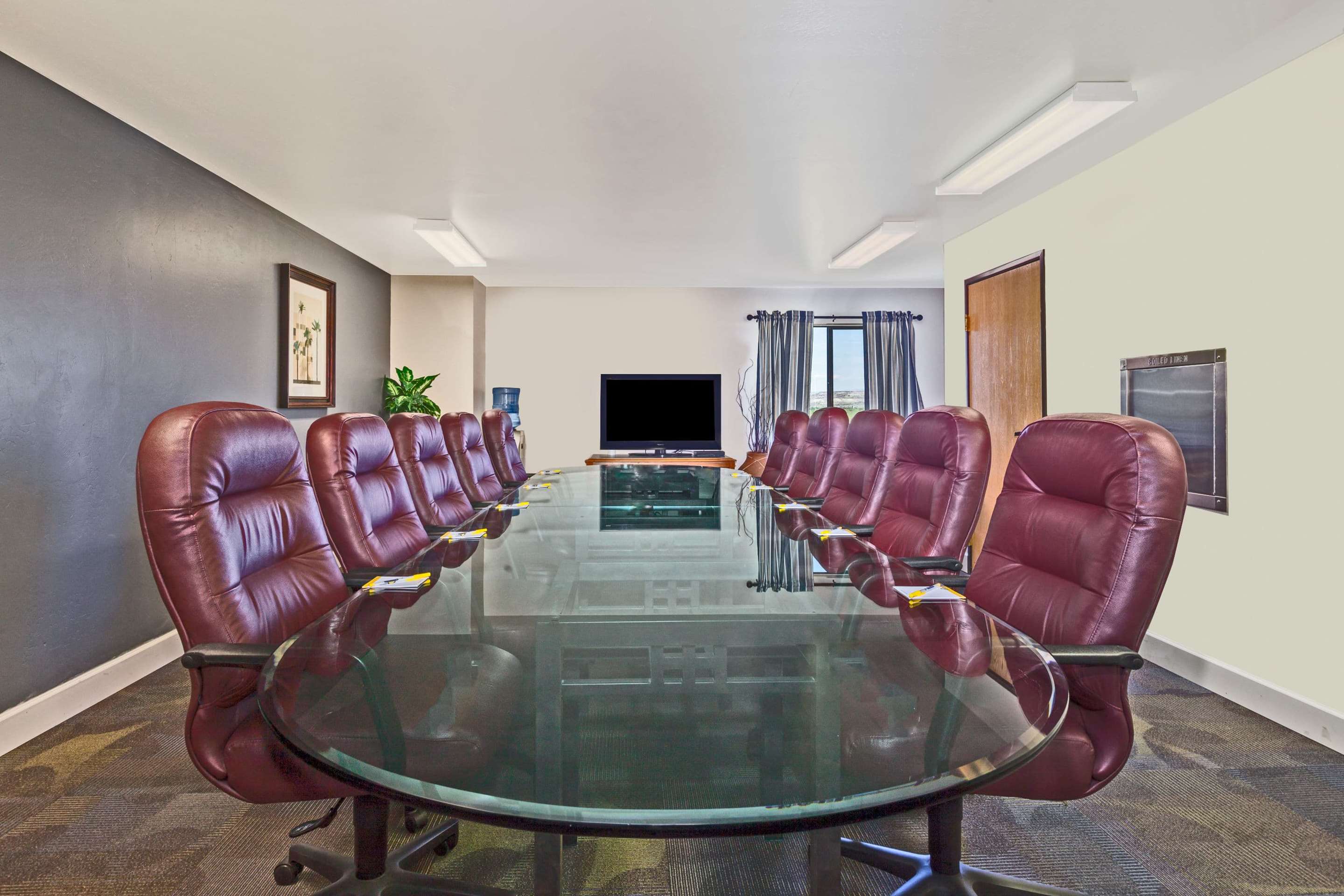 Boardroom | Days Inn by Wyndham Camp Verde Arizona