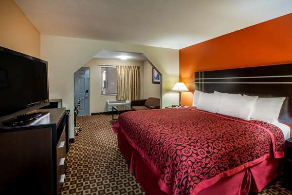 Suite - Days Inn Sulphur - I-10, Exit 23