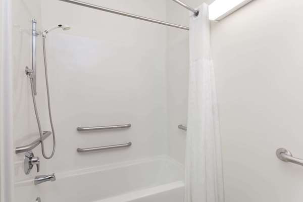  - Days Inn Cambridge