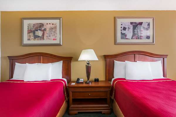  - Howard Johnson Hotel Salem - I-81, Exit 137