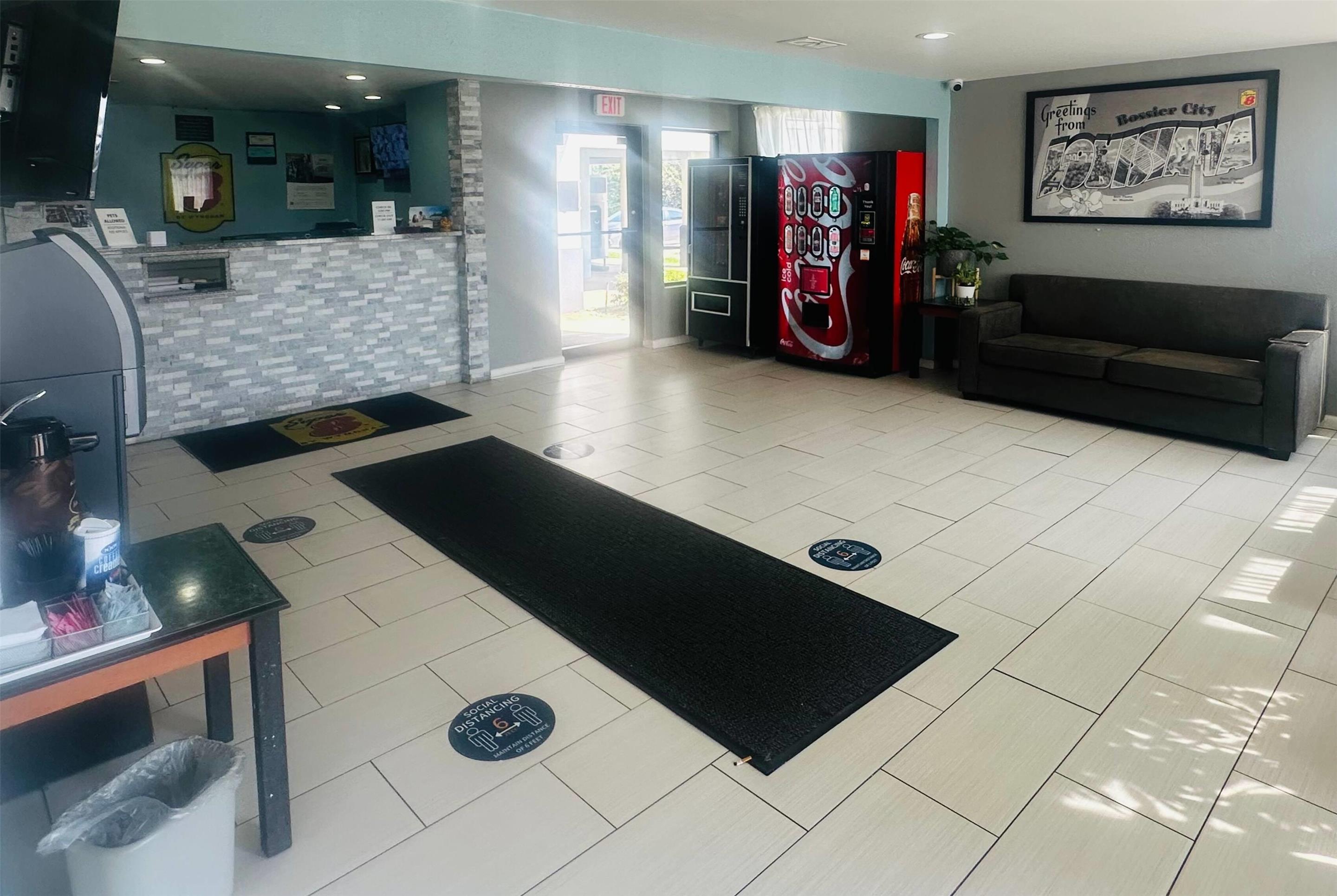 Lobby | Super 8 by Wyndham Bossier City/Shreveport Area