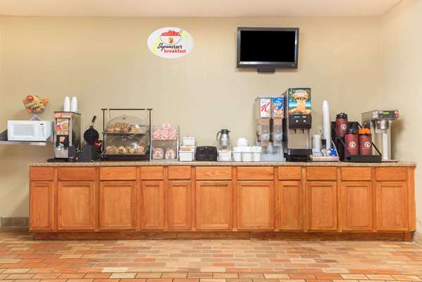  - Super 8 Motel Dayton Intl Airport Vandalia - I-75, Exit 63