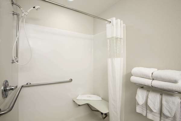  - Ramada Limited Hotel Bloomington - I-55 & I-74, Exit 160