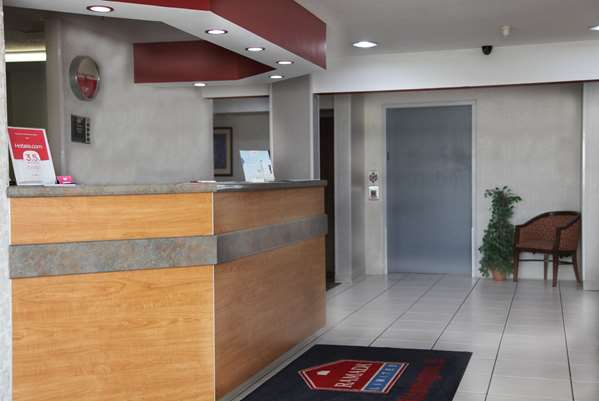  - Ramada Limited Hotel Bloomington - I-55 & I-74, Exit 160