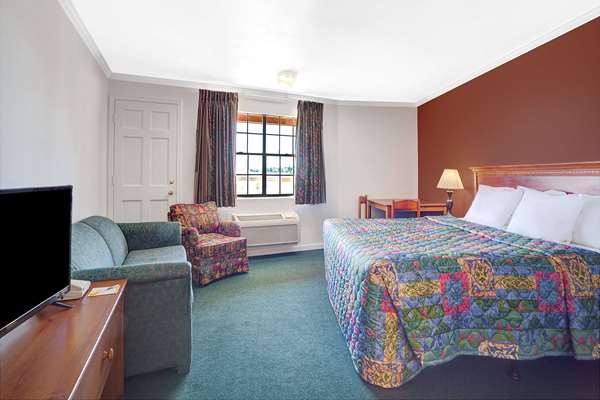  - Days Inn Everett - I-5, Exit 189