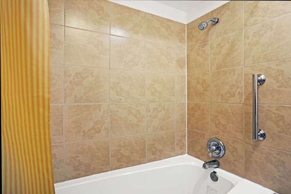  - Days Inn Everett - I-5, Exit 189