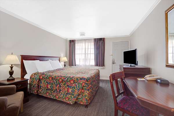  - Days Inn Everett - I-5, Exit 189
