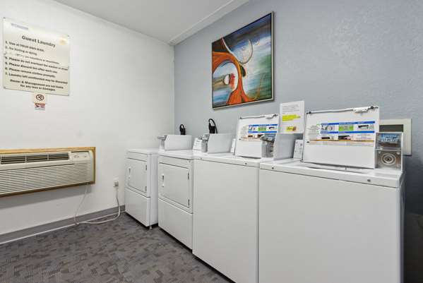 Amenities - Super 8 Hotel Uniontown