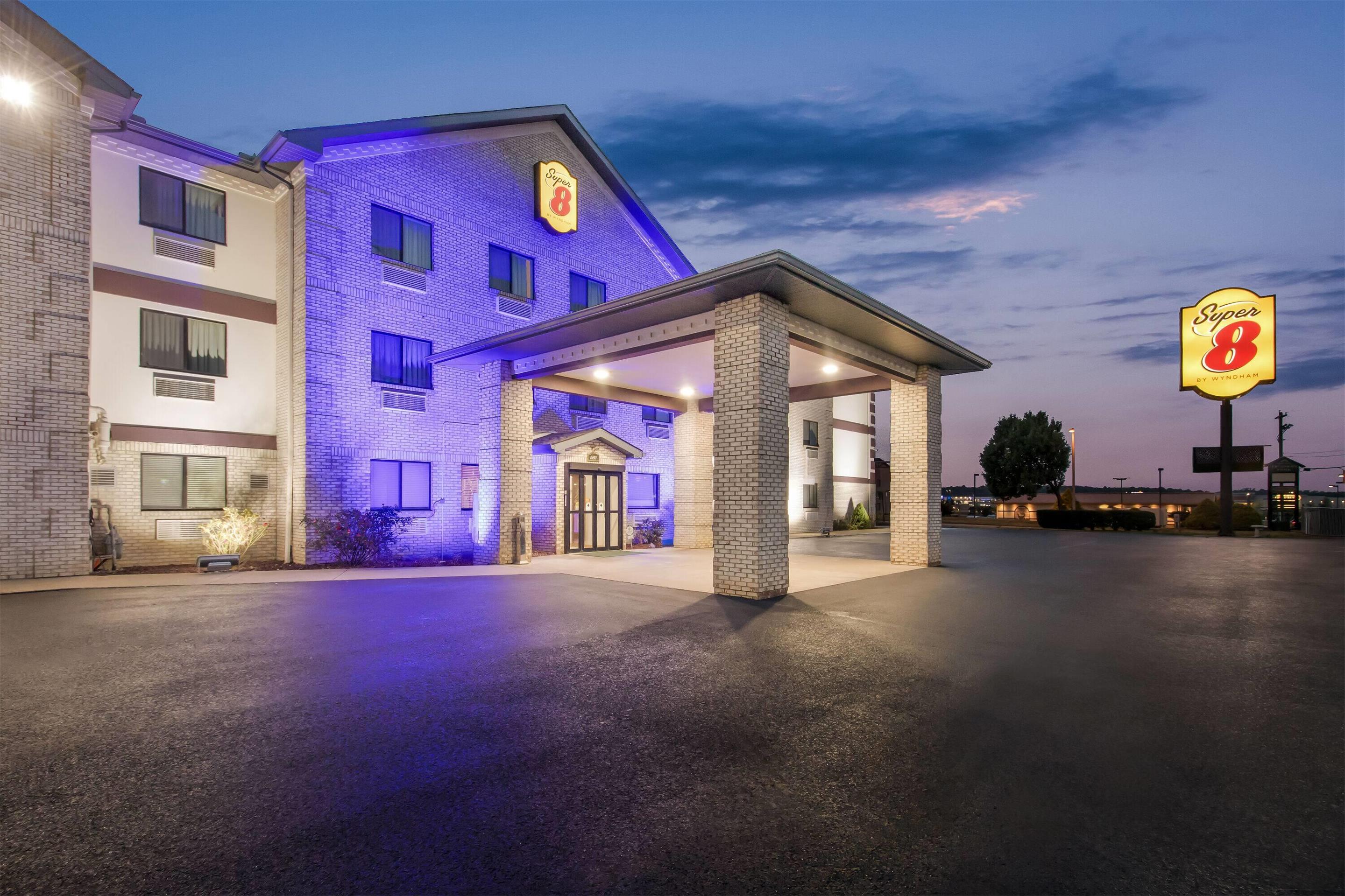 Exterior | Super 8 by Wyndham Uniontown