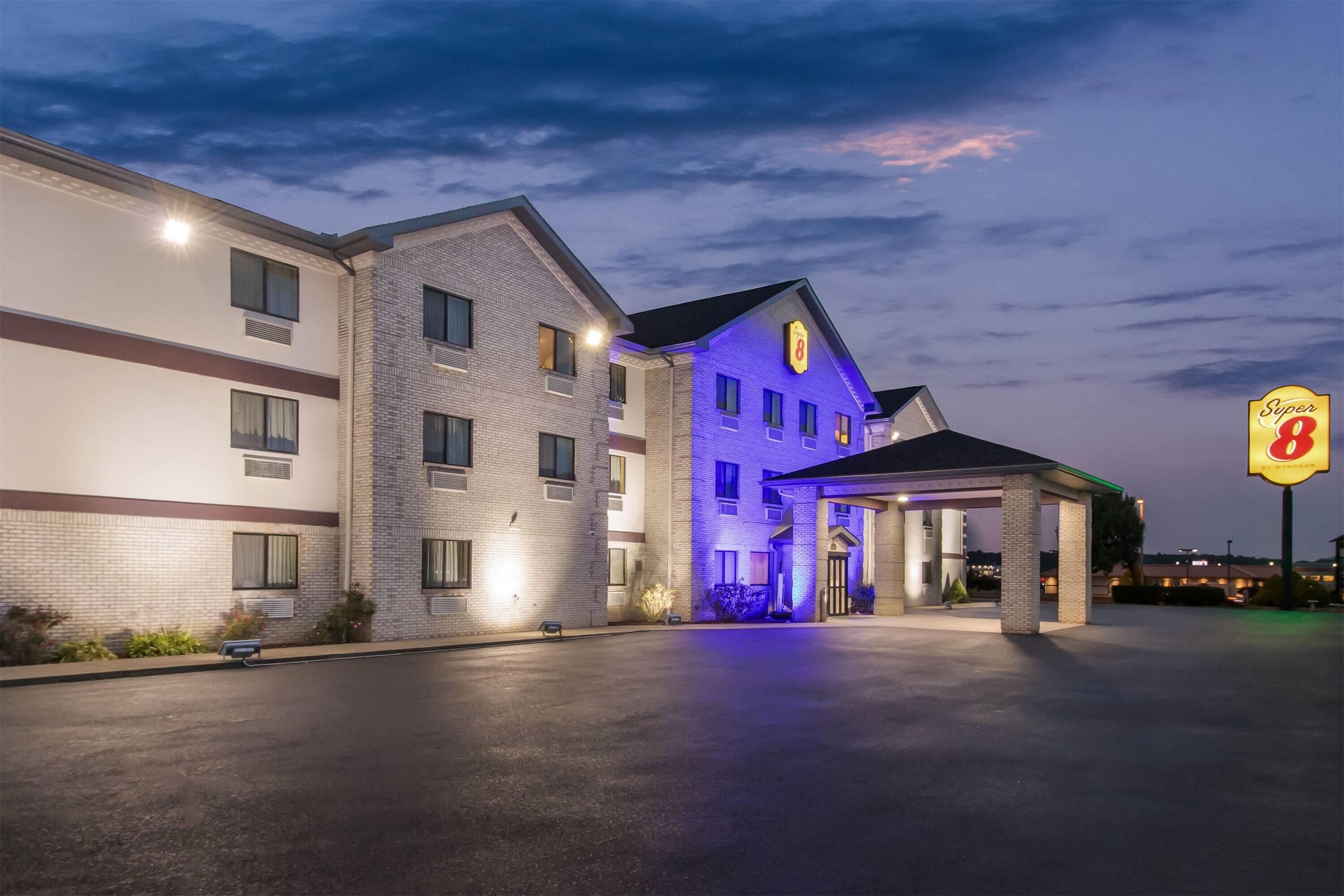 Exterior | Super 8 by Wyndham Uniontown