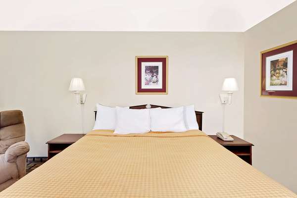  - Days Inn North Spartanburg - I-85, Exit 75