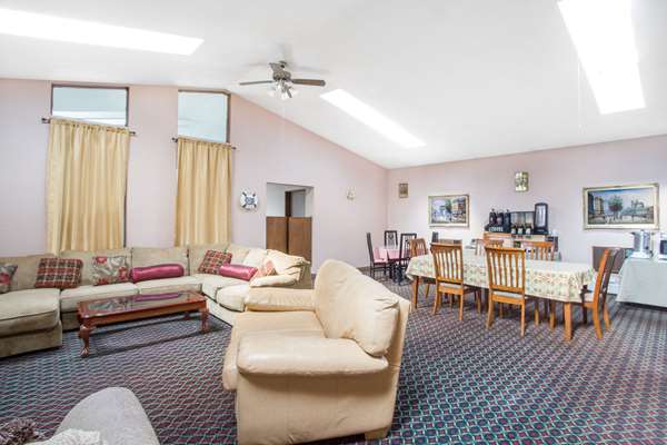 Restaurant - Knights Inn Binghamton Endwell