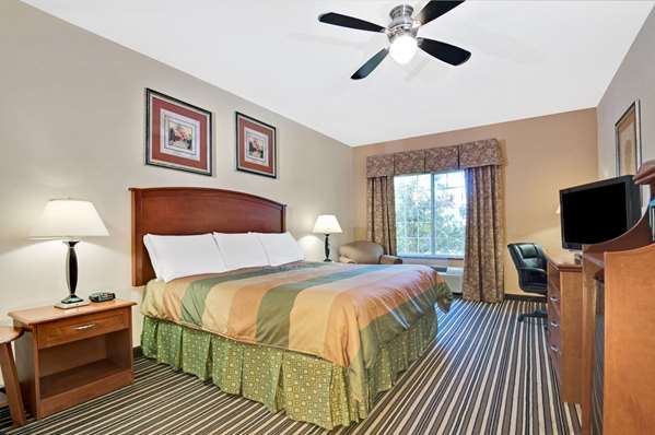  - Super 8 Hotel South Austin