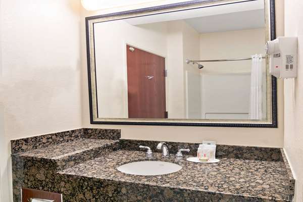  - Super 8 Hotel South Austin