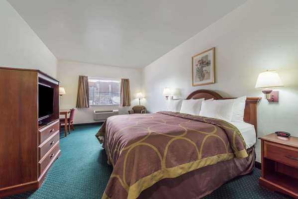  - Super 8 Hotel Weatherford - I-20, Exit 408