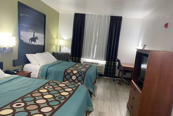  - Super 8 Hotel Weatherford - I-20, Exit 408