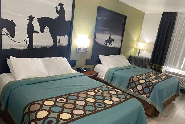  - Super 8 Hotel Weatherford - I-20, Exit 408