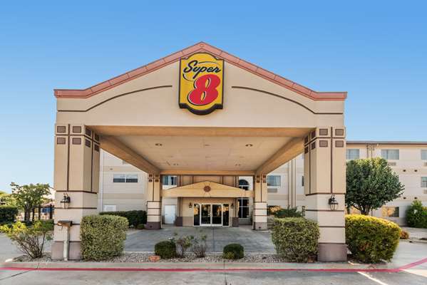 Exterior view - Super 8 Hotel Weatherford - I-20, Exit 408