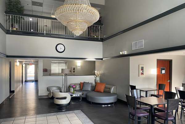  - Super 8 Hotel Weatherford - I-20, Exit 408