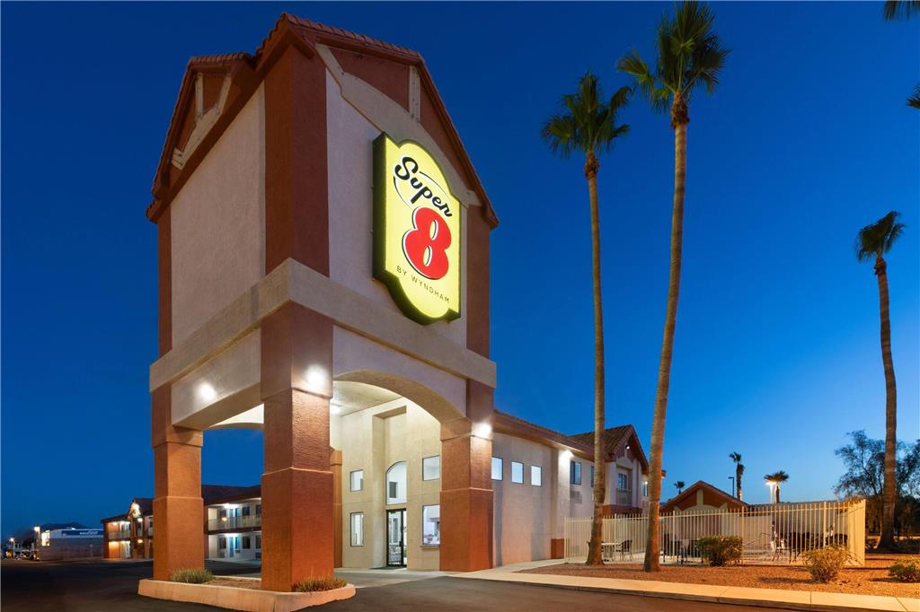 Super 8 Tucson/Grant Road Area