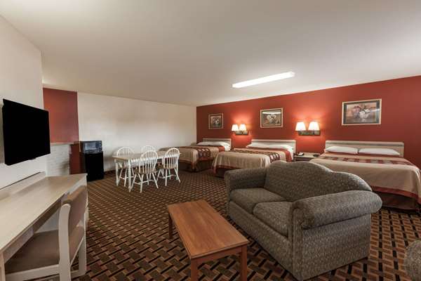  - Super 8 Motel Athens
